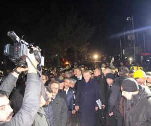 Cumhurbaşkanı Erdoğan, Hatay’da deprem bölgesinde incelemelerde bulundu