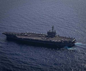 ABD Donanması’na bağlı USS George HW Bush uçak gemisi Türkiye’ye doğru yola çıktı