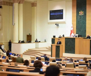 Gürcistan Parlamento Başkanı Papuaşvili’den Türkiye’ye yardım çağrısı