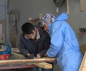 Gümüşhane’de üretilen ahşap prefabrik evler deprem bölgesine gönderilecek