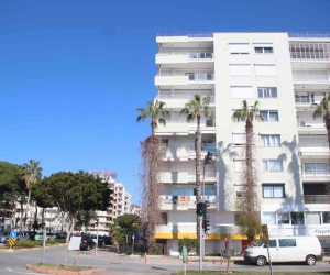 Deniz Baykal’ın Antalya’daki evinde sessizlik