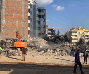Ayşe Mehmet Polat Sitesi’nin müteahhidi tutuklandı