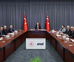 Kabine Toplantısı, Cumhurbaşkanı Recep Tayyip Erdoğan başkanlığında AFAD Merkez Binasında başladı.