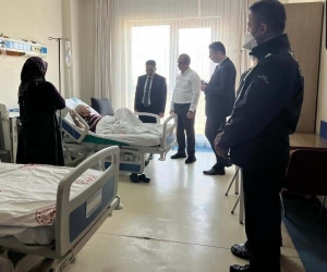 Kaymakam Taşçı tedavi gören depremzedeleri yalnız bırakmadı