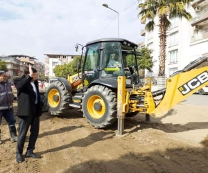 Başkan Özcan Ziya Gökalp Caddesi’nde incelemelerde bulundu