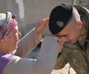 Depremde tekerlekli sandalyesi kırılan vatandaşın çağrısına valilik koştu