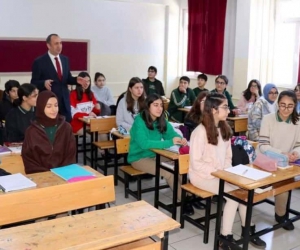 Bingöl İl Milli Eğitim Müdürü Yücel: ’’Öğrencilerimizi geleceğe hazırlamak için var gücümüzle çalışıyoruz’’