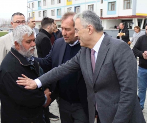 Vali Erol Ayyıldız KYK yurdunda kalan depremzedeleri ziyaret etti