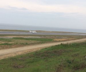 Acil iniş isteyen ambulans uçak Trabzon Havalimanı’na iniş yaptı