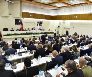 İzmir Büyükşehir Belediye Meclisi toplantısında ‘ulaşım’ tartışması