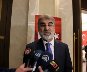 AK Parti Kayseri Milletvekili Taner Yıldız: “Hamd olsun Türk Bayrağını Afrin’de göndere çektik” dedi.