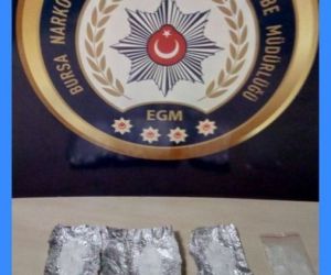Bursa’da uyuşturucu operasyonu: 4 gözaltı
