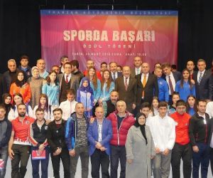 Trabzon’da 102 bireysel sporcu ile 8 kulübe yaklaşık 200 bin TL para ödülü verildi