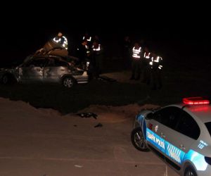 Polis ve askerlerin bulunduğu otomobil şarampole yuvarlandı: 1 şehit