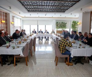 Ankara’ya tayin olunan Karakaşoğlu için veda yemeği düzenlendi