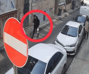 Sahte polis emekli öğretmeni dolandırdı