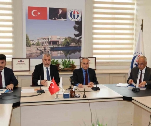7 Aralık Üniversitesi Rektör Karacoşkun, en yakın sınav Nisan ayı başında