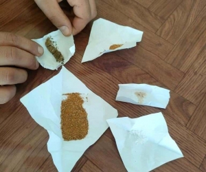 Otobüsteki yolcuların üzerinden uyuşturucu madde ele geçirildi