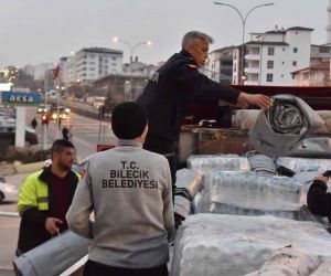 Bilecik Belediyesi’nin 21’inci yardım tırı deprem bölgesine gönderildi