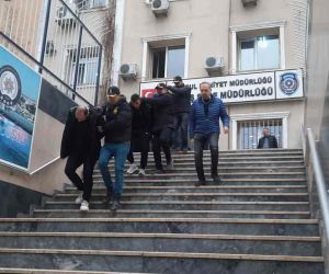 İstanbul’da 2 milyon lira vurgun yapan dolandırıcılık çetesi çökertildi