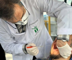 Tepebaşı Belediyesi’nin gönderdiği Mobil Diş Kliniği aracı, depremzedelere hizmet vermeye başladı
