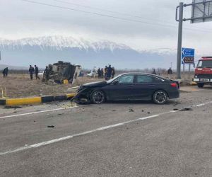 Isparta’da trafik kazası: 1 ölü, 2 yaralı