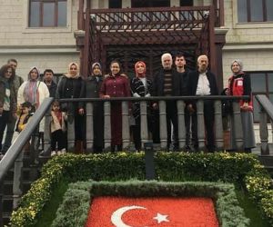 Depremzede vatandaşlar Adnan Menderes Demokrasi Müzesi’ni gezdi