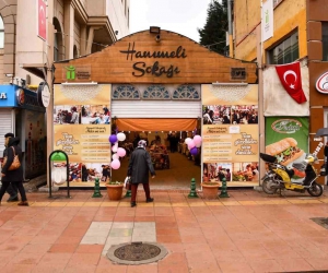 Hanımeli Sokağı 7 yaşında