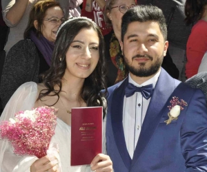 Depremzede çift Fethiye’de evlendi