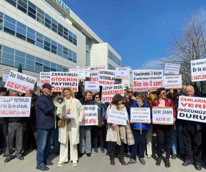 Kartal’da Siemens Vakfının mağdur üyelerinden ’hakkımızı verin’ protestosu