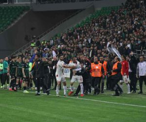 Gergin geçen Sakaryaspor - Samsunspor maçı PFDK’ya sevk edildi