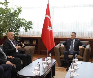 Cumhurbaşkanı Yardımcısı Oktay, Anavatan Partisi Genel Başkanı Çelebi ile bir araya geldi