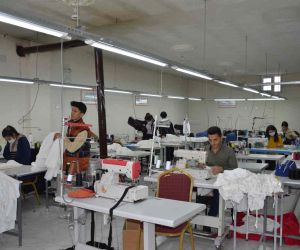 Huzur ortamının sağlandığı Şırnak’tan İstanbul’a tekstil ürünü ihraç ediliyor