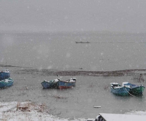 Beyşehir Gölü’nde avlanmaya “kar” molası