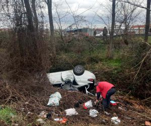 Anadolu Otoyolu’nda kaza: 5 kişilik aile ölümden döndü