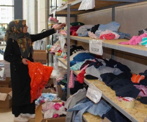 Kütahya’da Hilal Market gönüllere dokunuyor