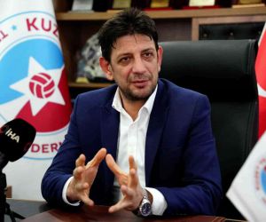 İsmail Turgut Öksüz: “Ahmet Ağaoğlu’nun istifa kararı, maddi yönden yalnız kaldığı için”