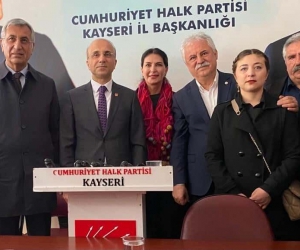 CHP’de Aşkın Genç, aday adaylık başvurusunu yaptı