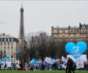 Fransa’da halk emeklilik reformuna karşı bir kez daha sokakta