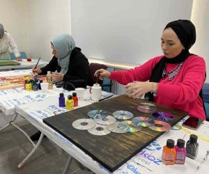 Beykozlu ev kadınları “Sıfır Atık” için tablolar üretiyor