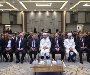 Diyanet İşleri Başkanı Erbaş: “Milletimiz tarihin en büyük fedakarlıklarından birini gösteriyor”