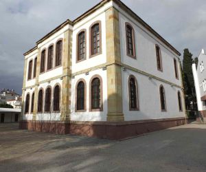 Balıkesir’de tarihi bina kültür sanat ve eğitim merkezi oldu