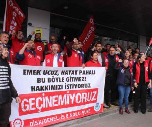 Karşıyaka Belediyesinde maaş krizi devam ediyor: İşçiler isyanda