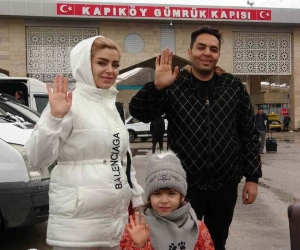 İranlı turistler Nevruz için Van’a akın etmeye başladı
