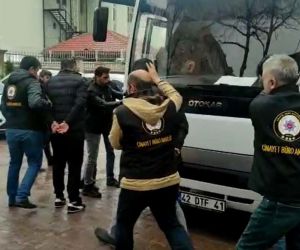 Konya’da caddede silahlı çatışmaya giren 6 şüpheli tutuklandı