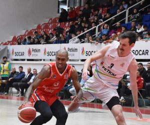 Basketbol Süper Ligi: Aliağa Petkimspor: 77 - Bahceşehir Koleji: 69