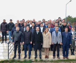 Rektör Beydemir deprem bölgesine giden gönüllü personelle buluştu