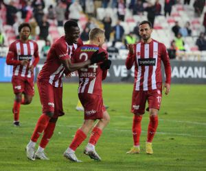 Spor Toto Süper Lig: DG Sivasspor: 2 - MKE Ankaragücü: 0 (Maç sonucu)