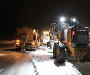 Kop Dağı Geçidinde kar ve tipiden ulaşımda aksamalar yaşandı