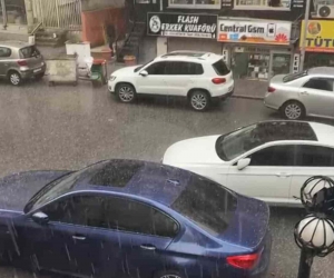 Diyarbakır’da bardaktan boşanırcasına sağanak ve dolu etkili oldu